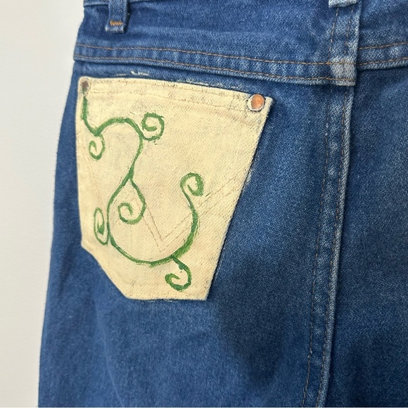 Hand Painted Strawberry Patch Vintage Girls Wranglers Sz 14 Girls (26/27 Women) - Picture 6 of 8